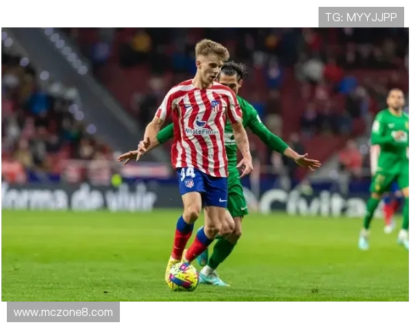 毛里奥斯是谁 足球教练背后的故事与成就解析